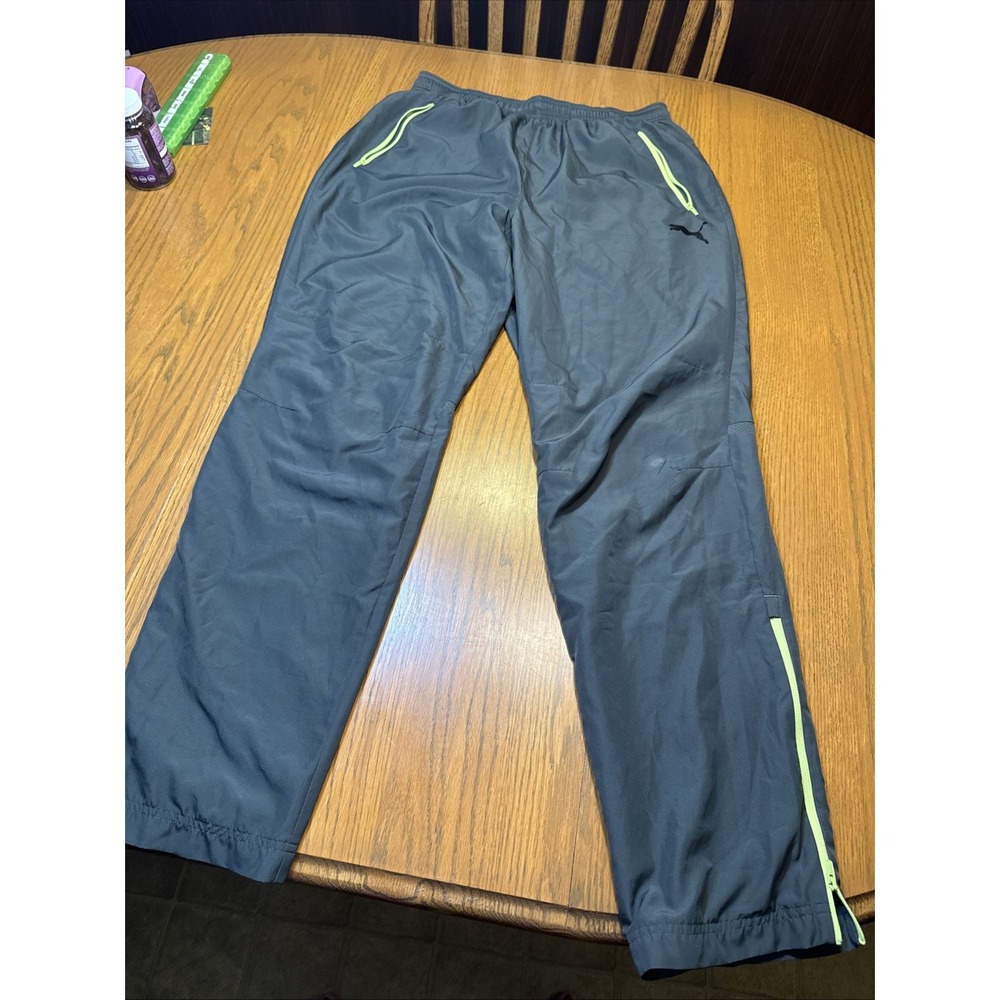 Mens Large Puma Grey Joggers Inseam Is 32 Waist Is 31
